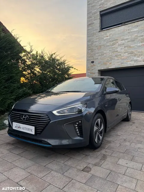 HYUNDAI IONIQ