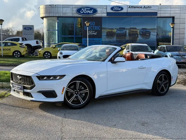 FORD MUSTANG