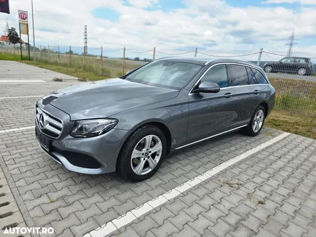 MERCEDES-BENZ E CLASS