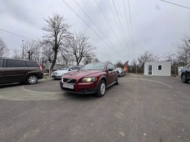 VOLVO C30