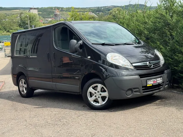 OPEL VIVARO