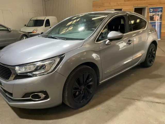DS AUTOMOBILES DS 4