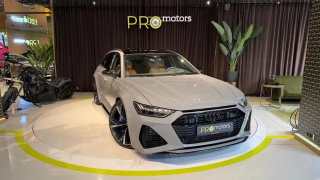 AUDI RS6