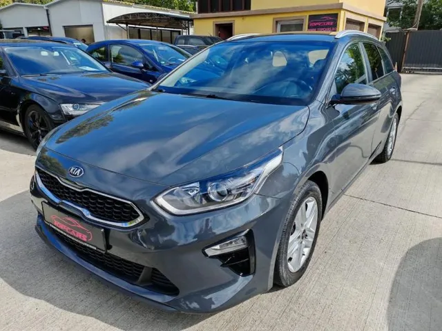 KIA CEE D