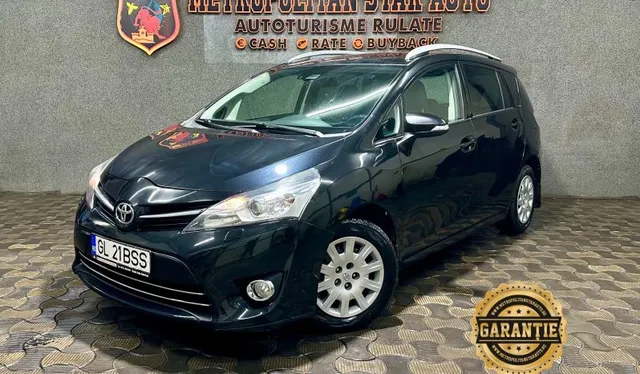 TOYOTA VERSO
