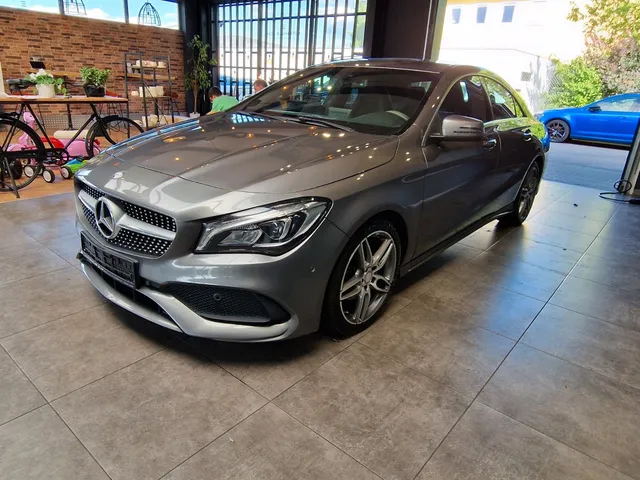 MERCEDES-BENZ CLA