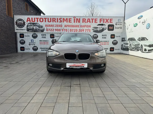 BMW 1 SERIES