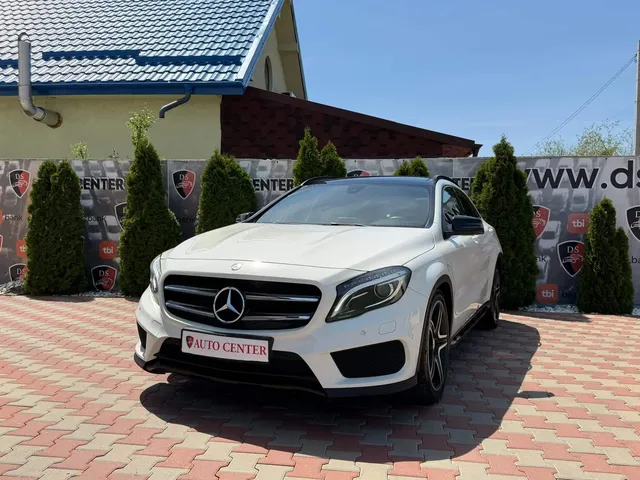 MERCEDES-BENZ GLA