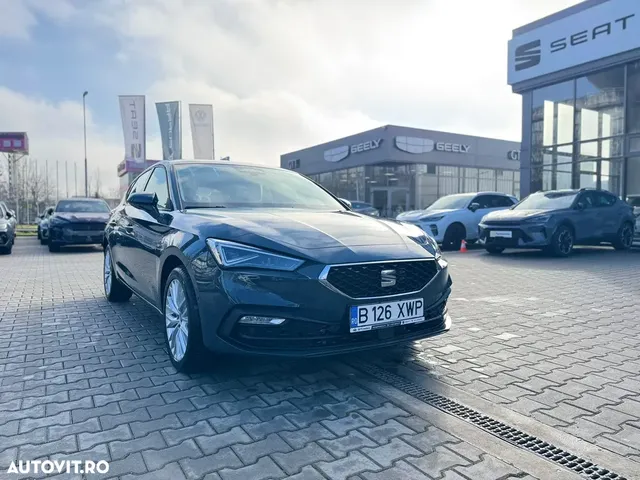 SEAT LEON