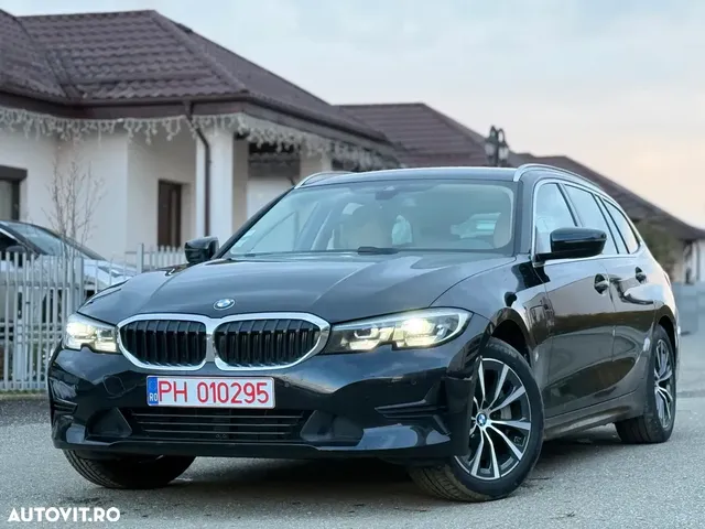 BMW 3 SERIES