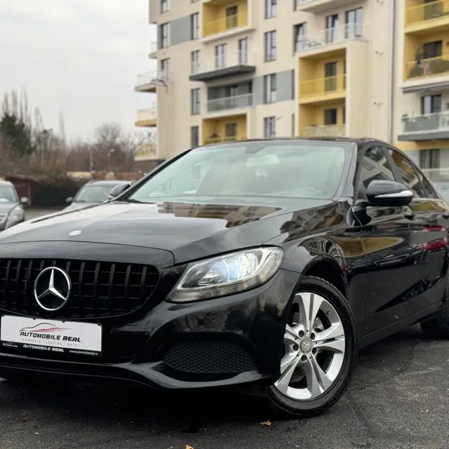 MERCEDES-BENZ C CLASS