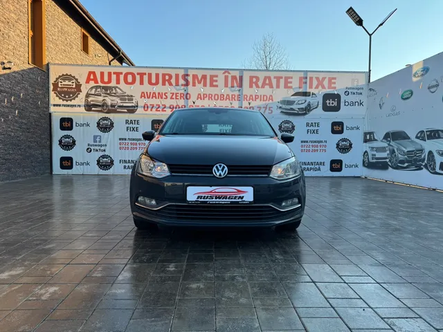 VOLKSWAGEN POLO