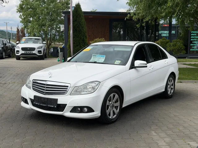 MERCEDES-BENZ C CLASS