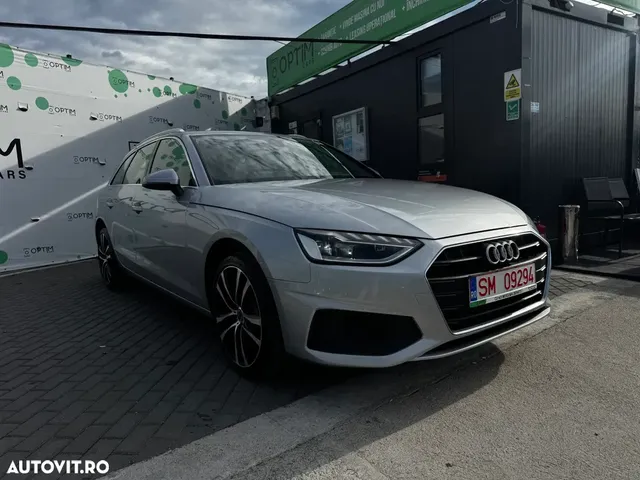 AUDI A4 AVANT