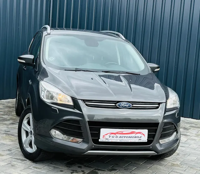 FORD KUGA