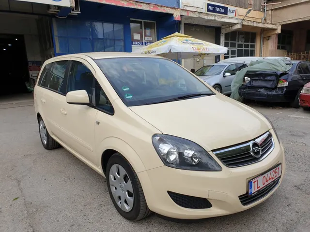 OPEL ZAFIRA
