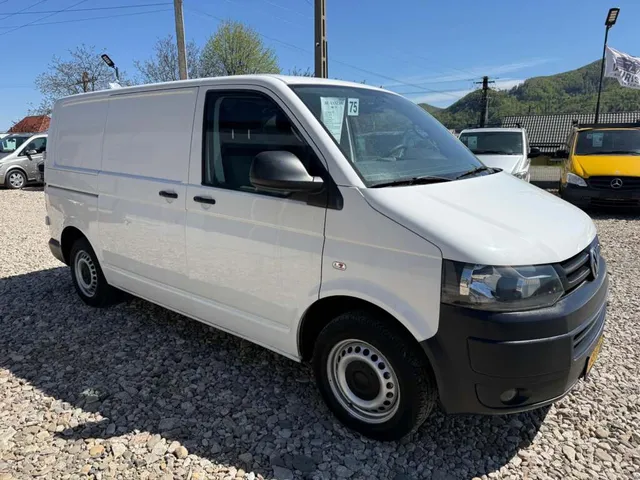 VOLKSWAGEN TRANSPORTER