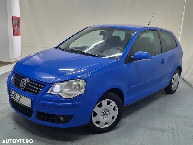 VOLKSWAGEN POLO