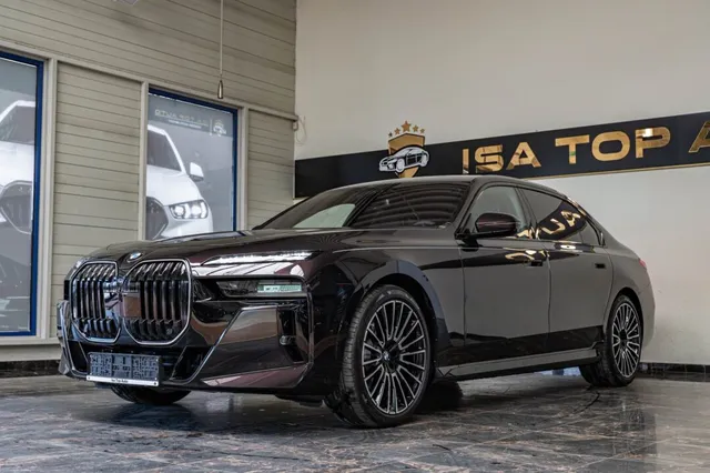 BMW 7 SERIES