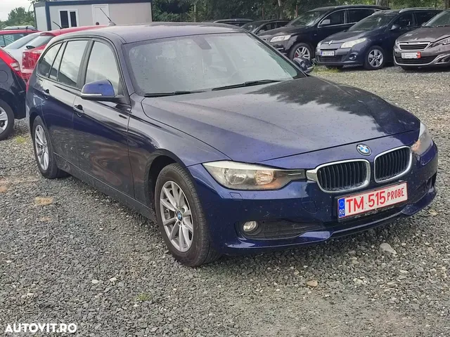 BMW 3 SERIES