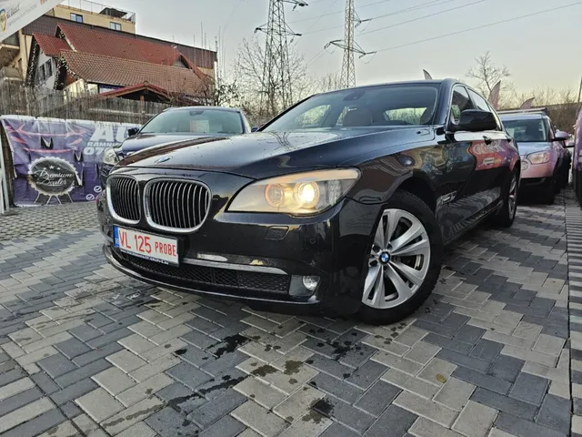 BMW 7 SERIES