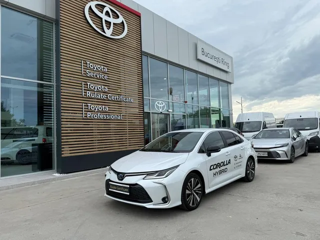 TOYOTA COROLLA