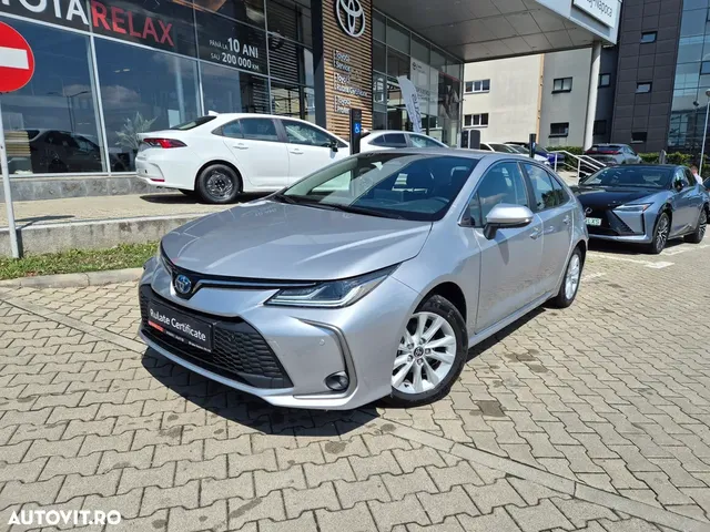 TOYOTA COROLLA