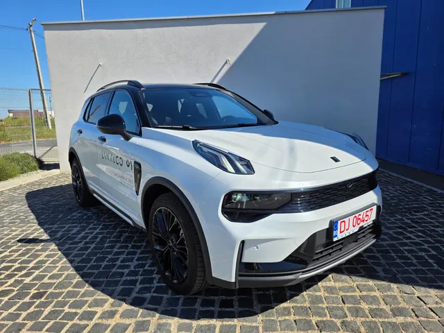 LYNK & CO 01