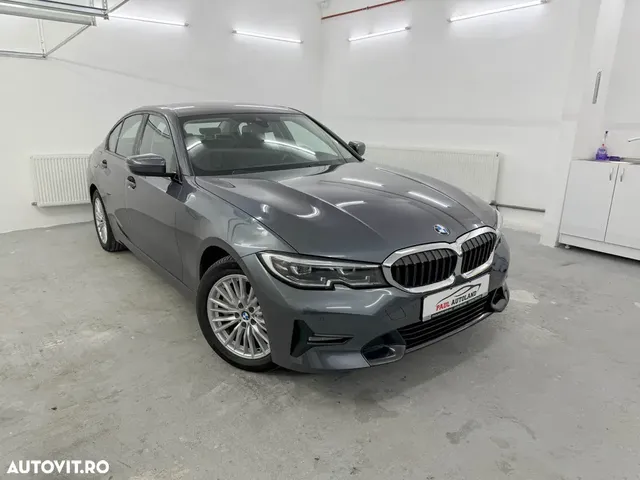 BMW 3 SERIES