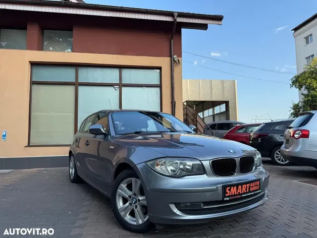 BMW 1 SERIES