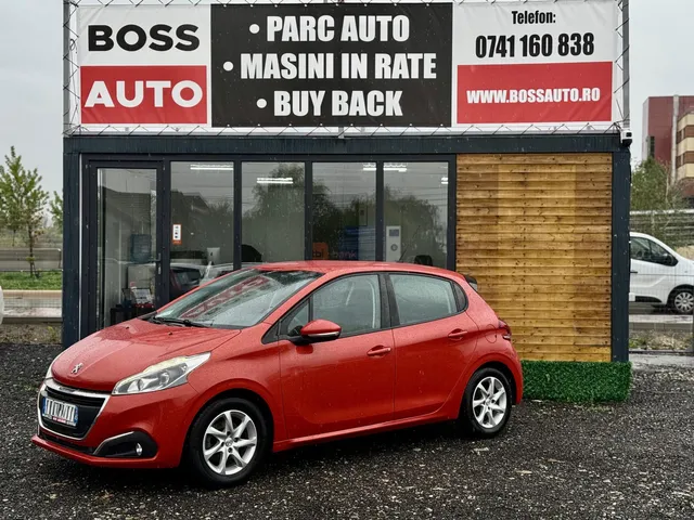 PEUGEOT 208