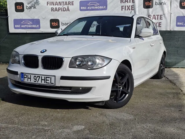 BMW 1 SERIES