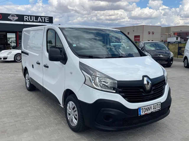 RENAULT TRAFIC