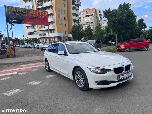 BMW 3 SERIES