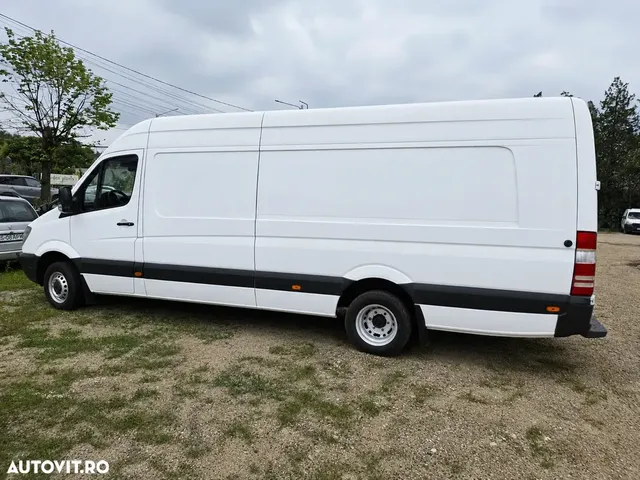 MERCEDES-BENZ SPRINTER
