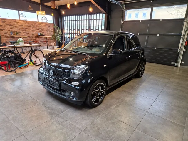 SMART FORFOUR