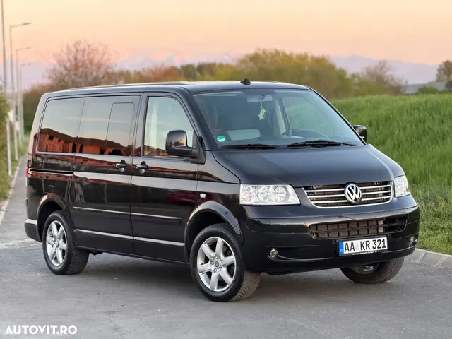 VOLKSWAGEN MULTIVAN