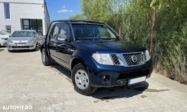 NISSAN NAVARA