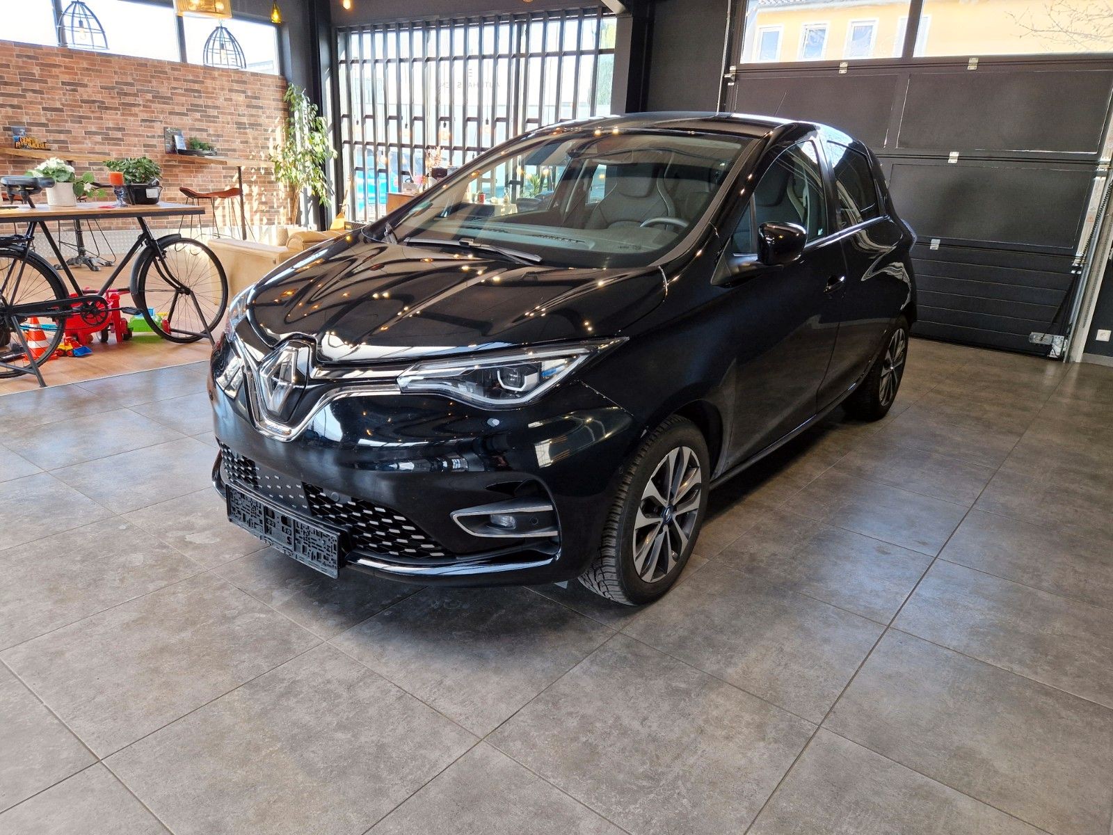 RENAULT ZOE