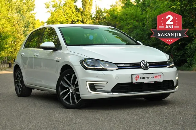 VOLKSWAGEN E GOLF