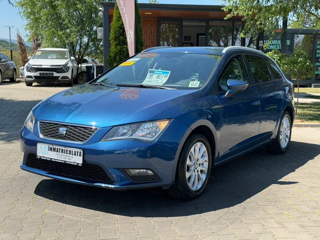 SEAT LEON