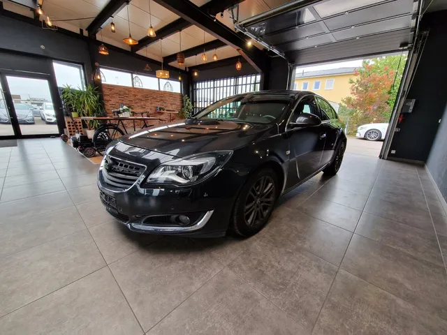 OPEL INSIGNIA