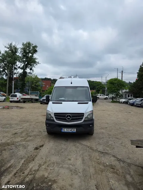 MERCEDES-BENZ SPRINTER