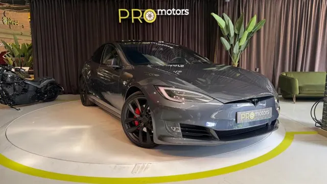 TESLA MODEL S
