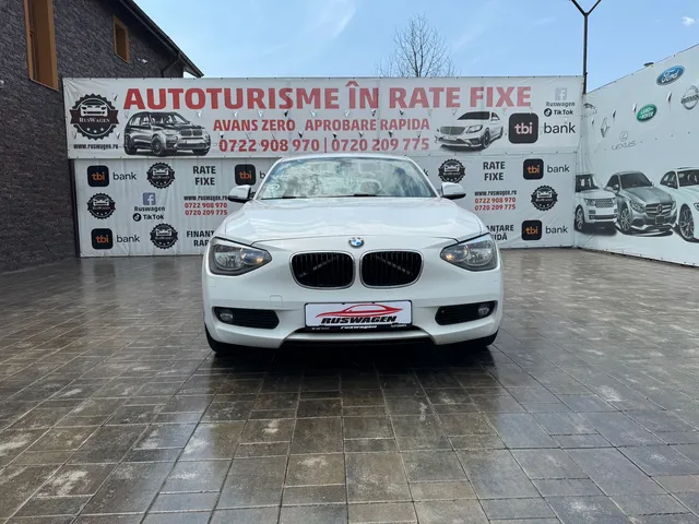 BMW 1 SERIES
