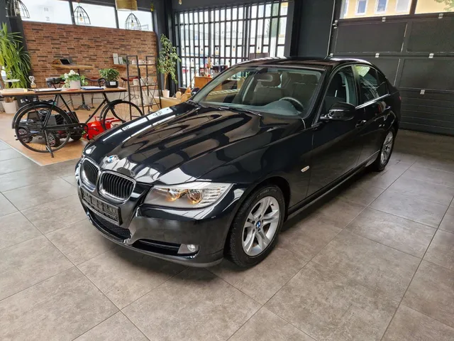 BMW 318I