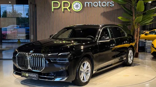 BMW 7 SERIES