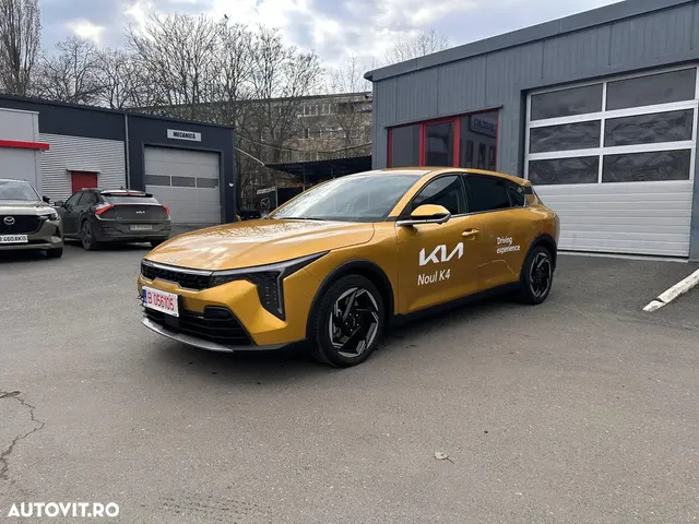 KIA K4