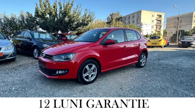 VOLKSWAGEN POLO