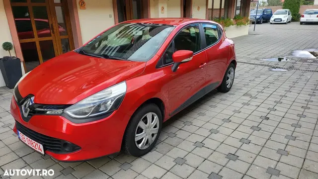 RENAULT CLIO